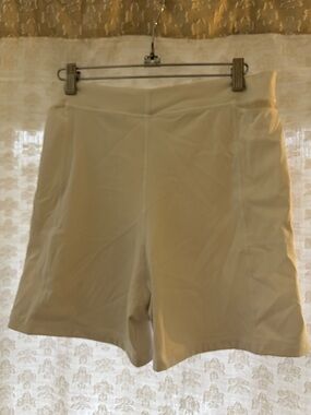 aerie Off the Grid Cream Athletic Shorts